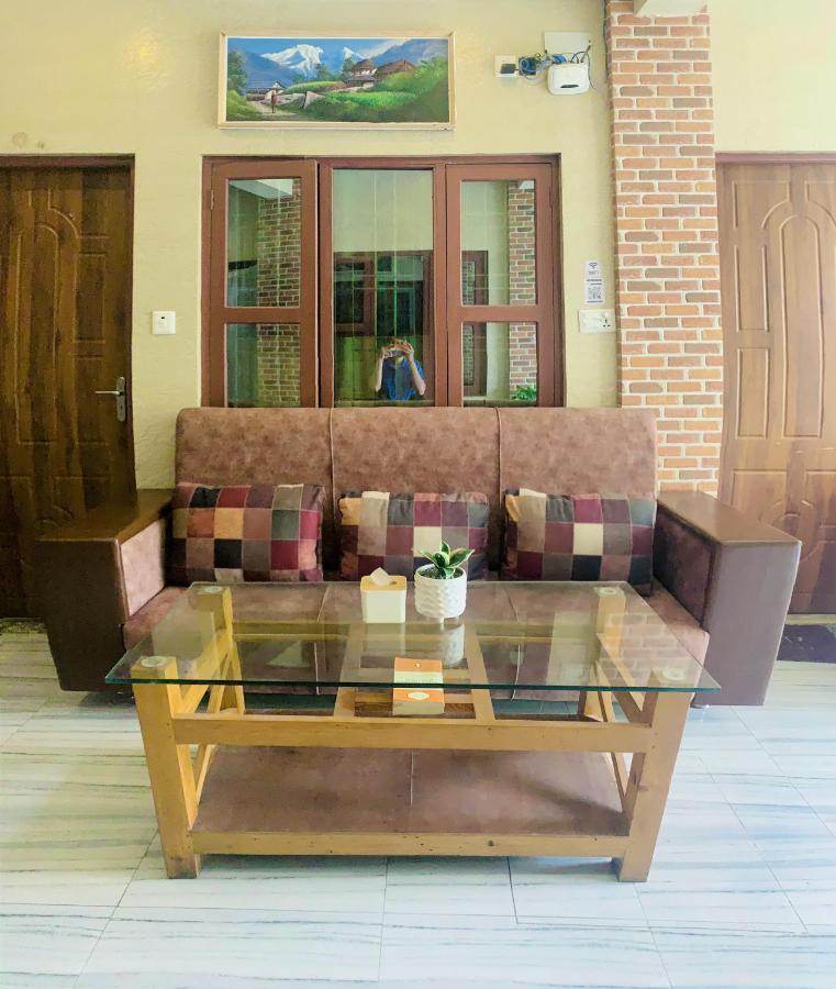 Hotel October Inn Pokhara Exterior photo