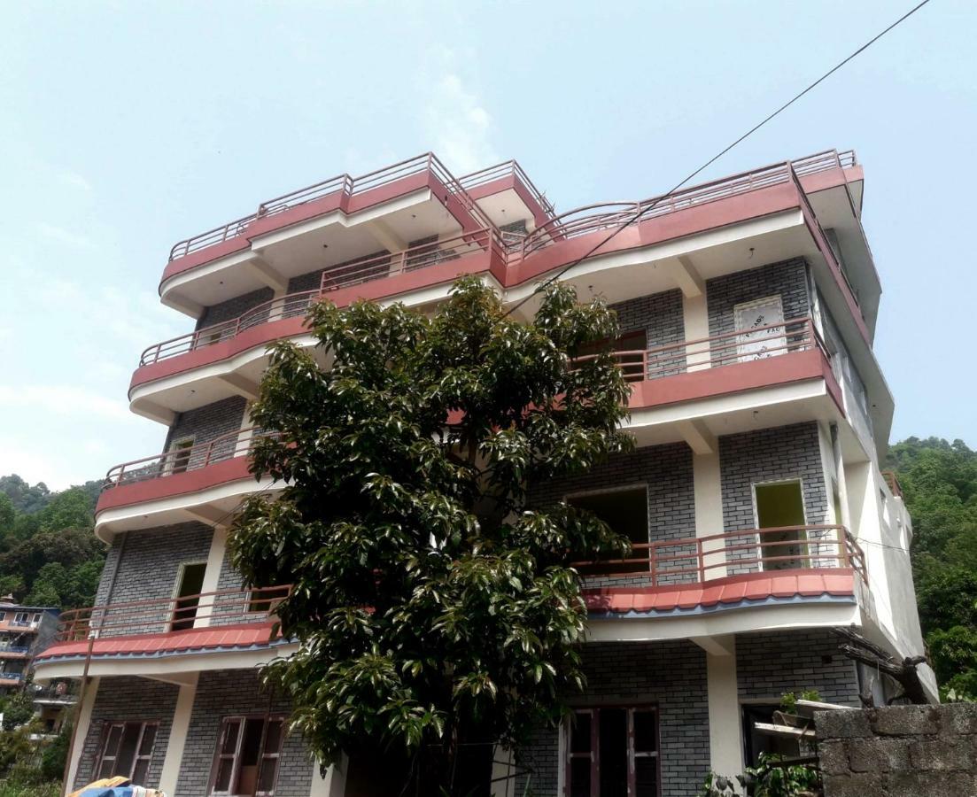 Hotel October Inn Pokhara Exterior photo