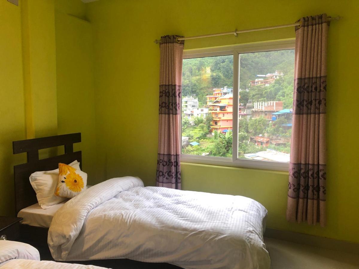 Hotel October Inn Pokhara Exterior photo